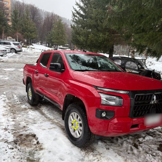 camioneta-mitsubishi-l200-frontal-540x540.jpg