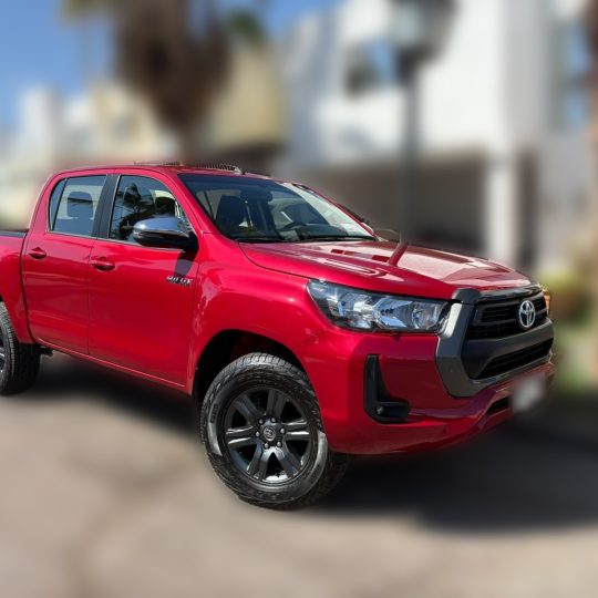 camioneta-toyota-hilux-tres-cuartos-540x540.jpg